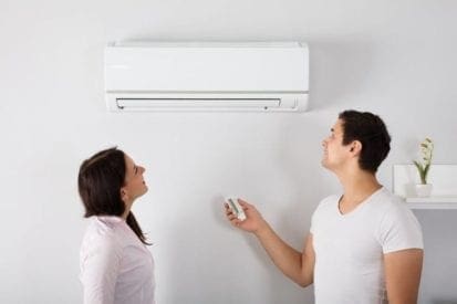 mensen die de airco prijs verlagen door eigen verbruik aan te passen.