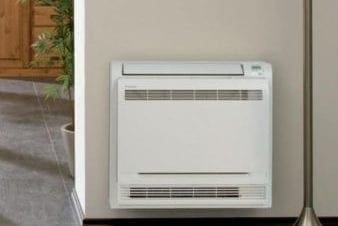 Vloermodel split unit airco op muur